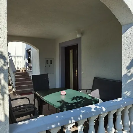 Marica Apartment Vir